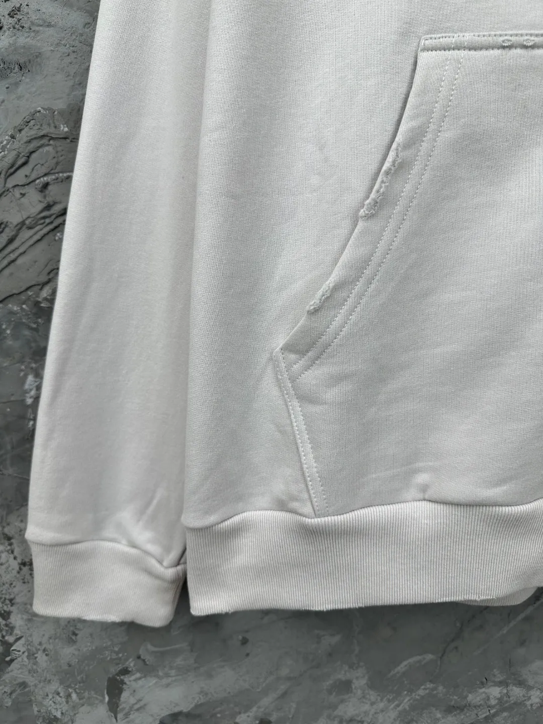 BALENCI*GA . ， . . . . 460g . Same Style -Color：Black Beige -SIZE：Xs S M L 8970#